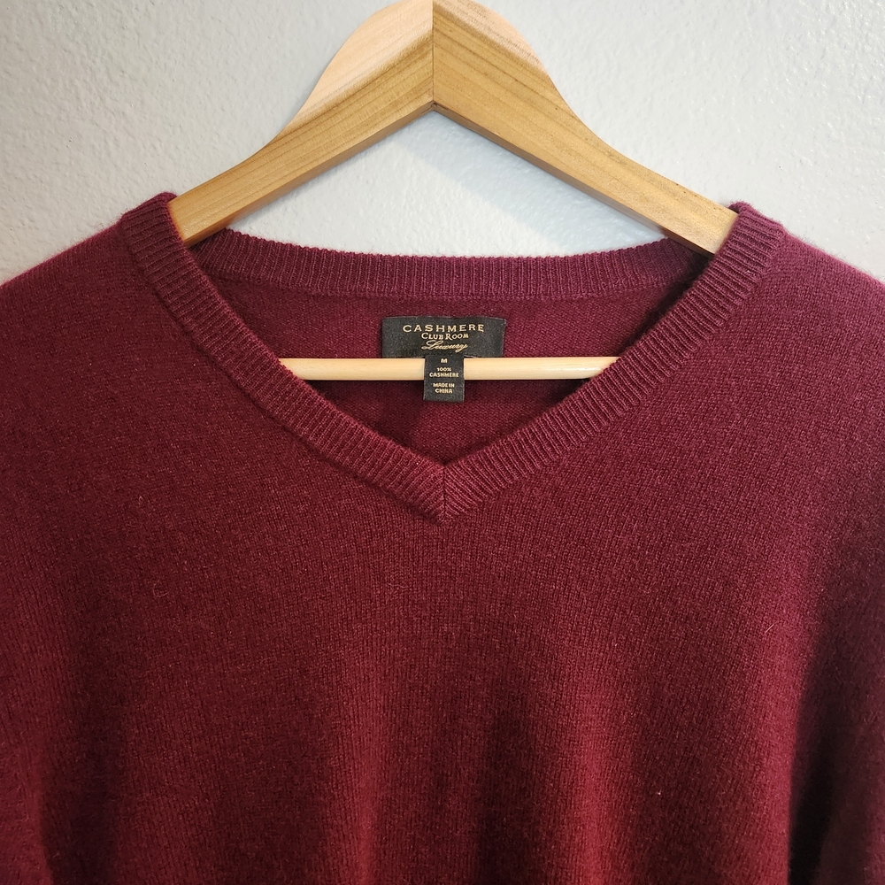 Club Room V-Neck Sweater in Rich Maroon